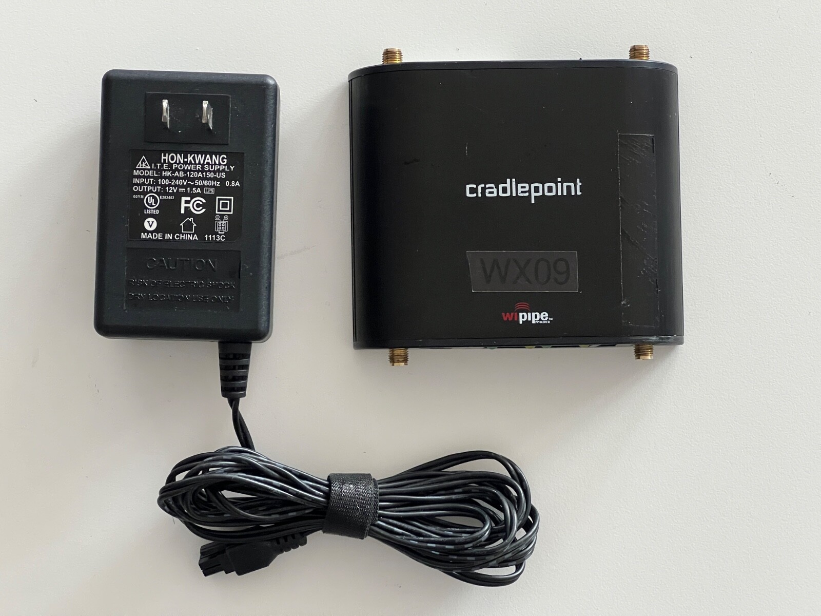 CradlePoint IBR600LPE-AT AT&T 4G LTE Wireless Router - No Antenna