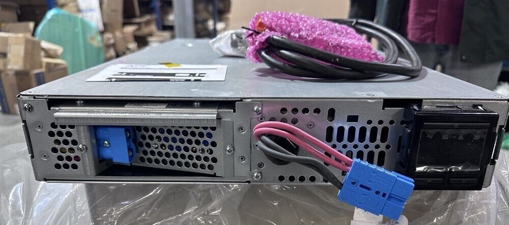 APC Smart UPS 2200VA w/ Network Management Card 3, SMT2200R2X658