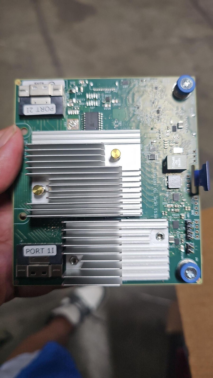 P26325-B21 HPE Broadcom MegaRAID MR216i-a G10+ SAS Controller P28348-001