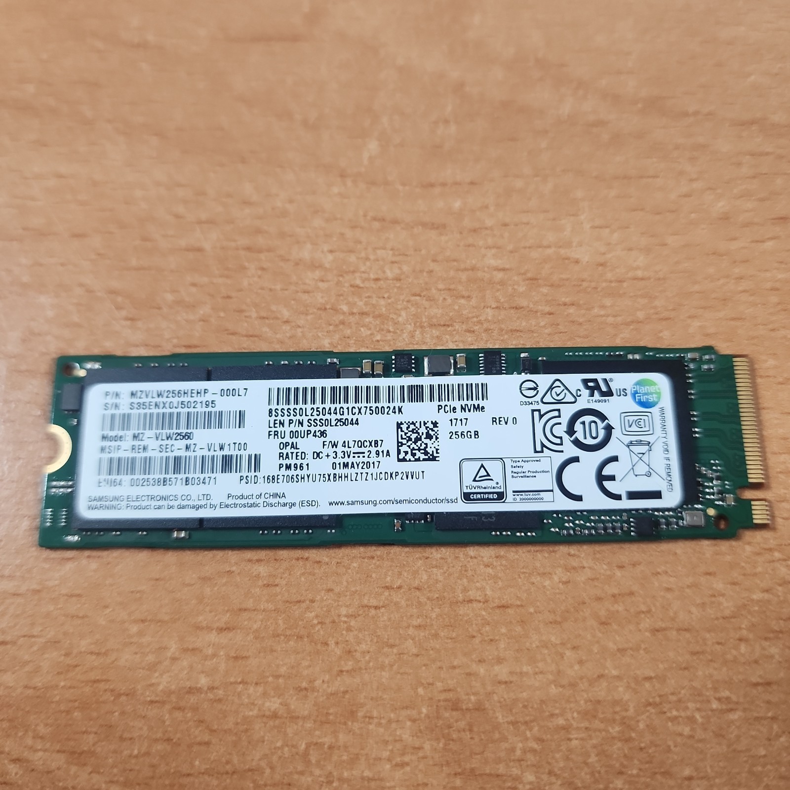 Tested 🔥 Samsung PM961 256GB M.2 2280 NVMe PCle SSD MZVLW256HEHP-000L7 READ