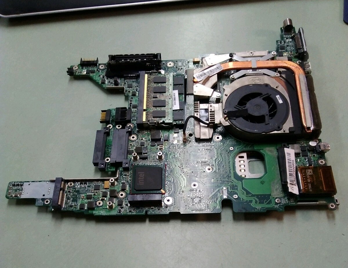 Acer Gateway E-265M E-475M 31NA1MB0051 Laptop Motherboard CPU SLA49 2x1GB FAN