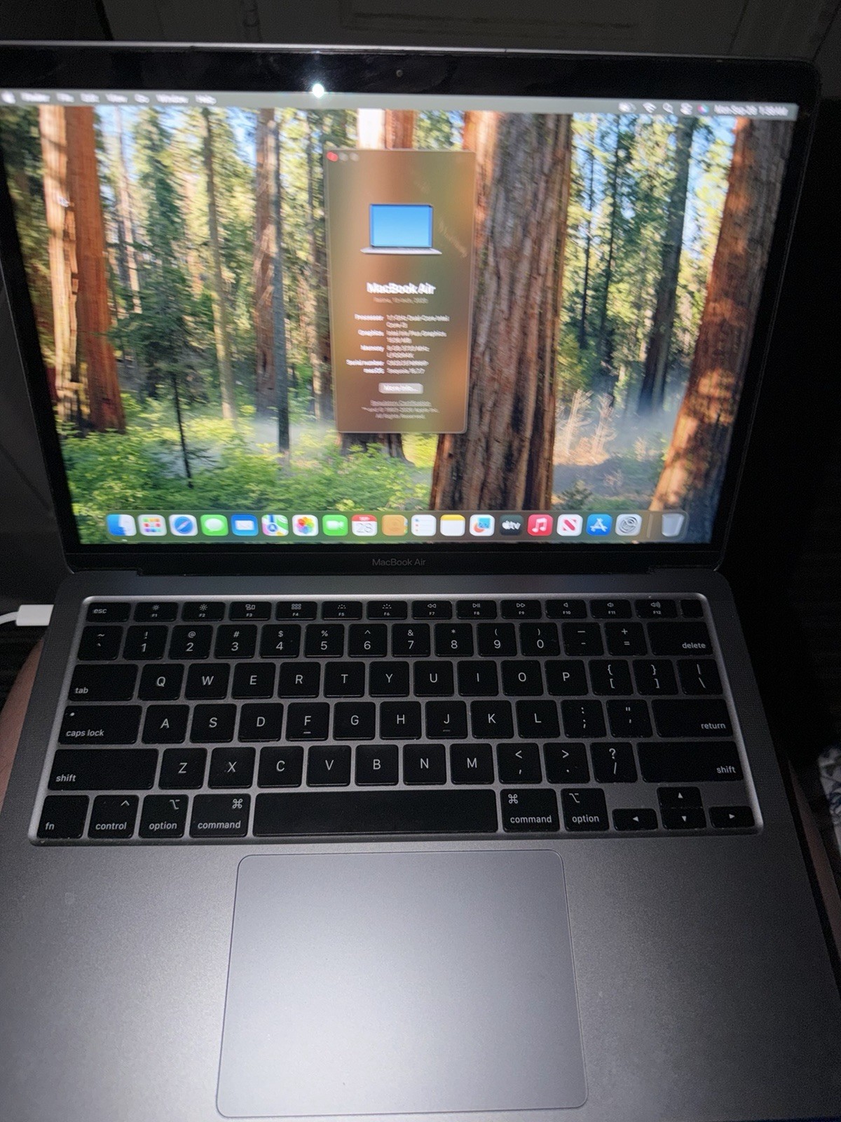 Apple MacBook Air 2020 13.3" i3 1.1GHz 8GB RAM 256GB SSD Gray Sequoia