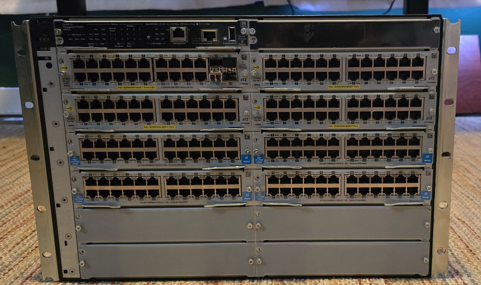 HP Aruba Switch 5412R (J9827A)