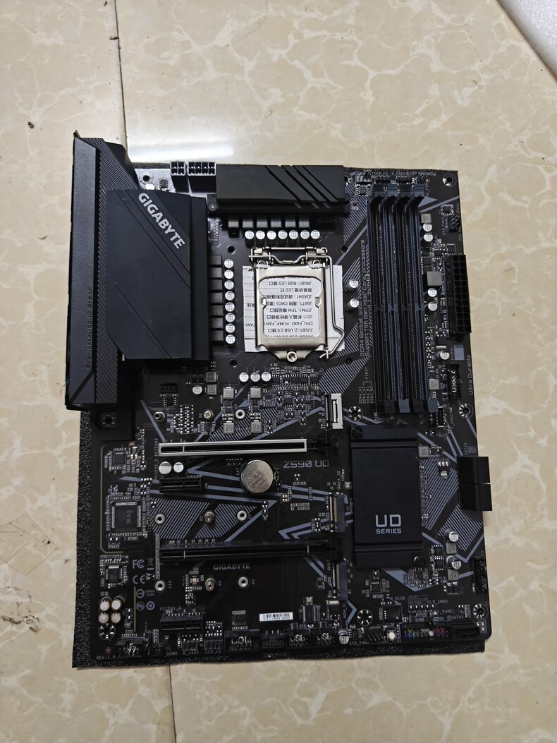 1PC GIGABYTE Z590 AORUS MASTER LGA1200 Z590 ATX Motherboard