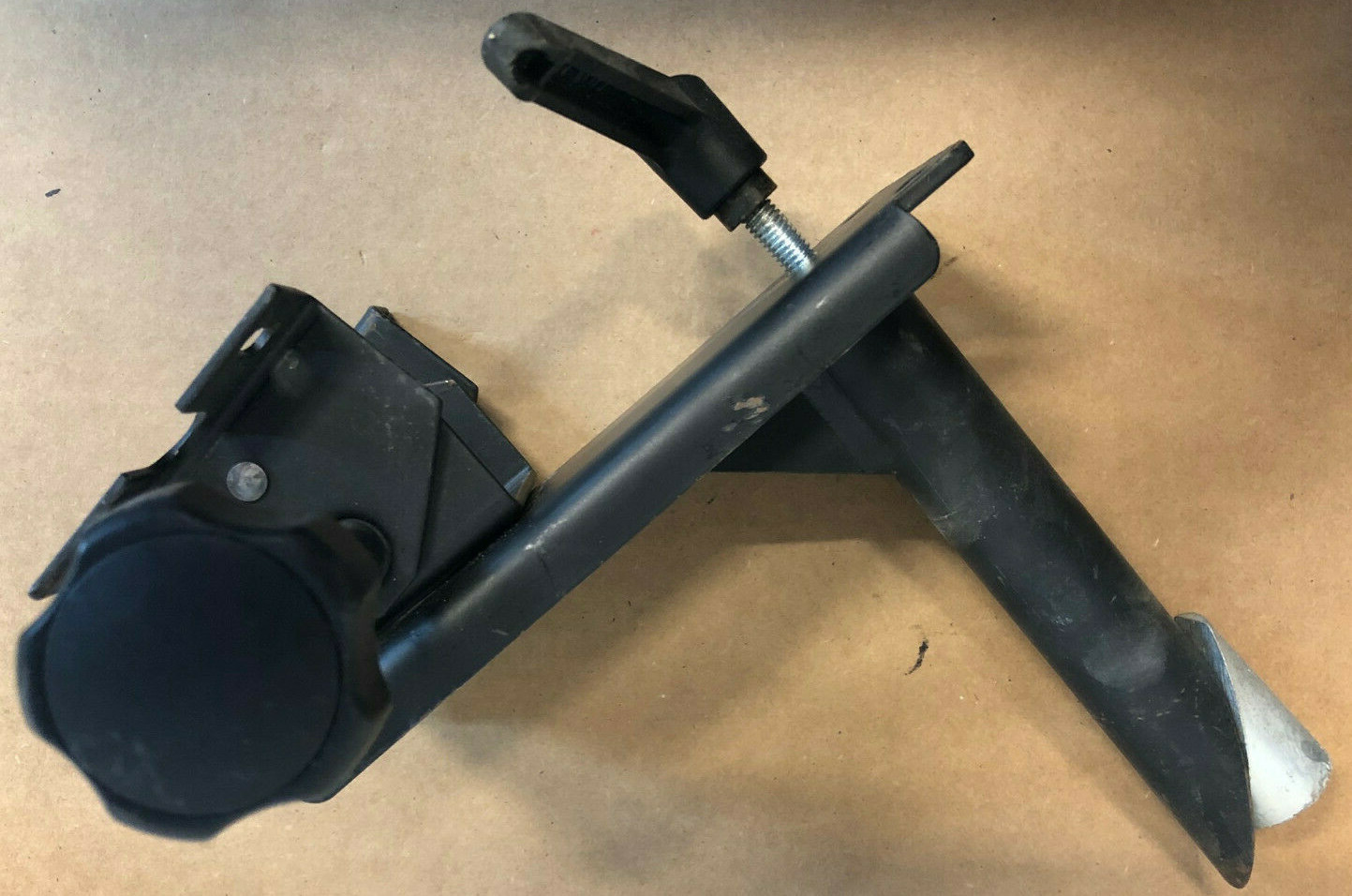 Gamber Johnson - Vehicle Laptop Pole Mount with Swivel Mount - W/ rear holes
