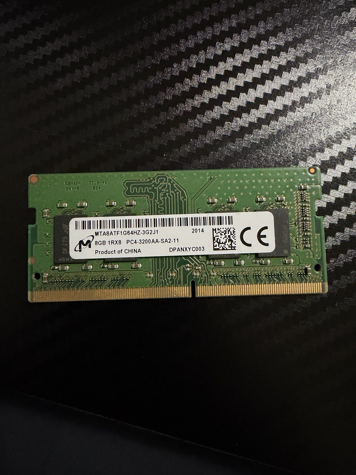 Micron 8GB PC4-25600 (DDR4-3200) Memory (MTA8ATF1G64HZ3G2J1)