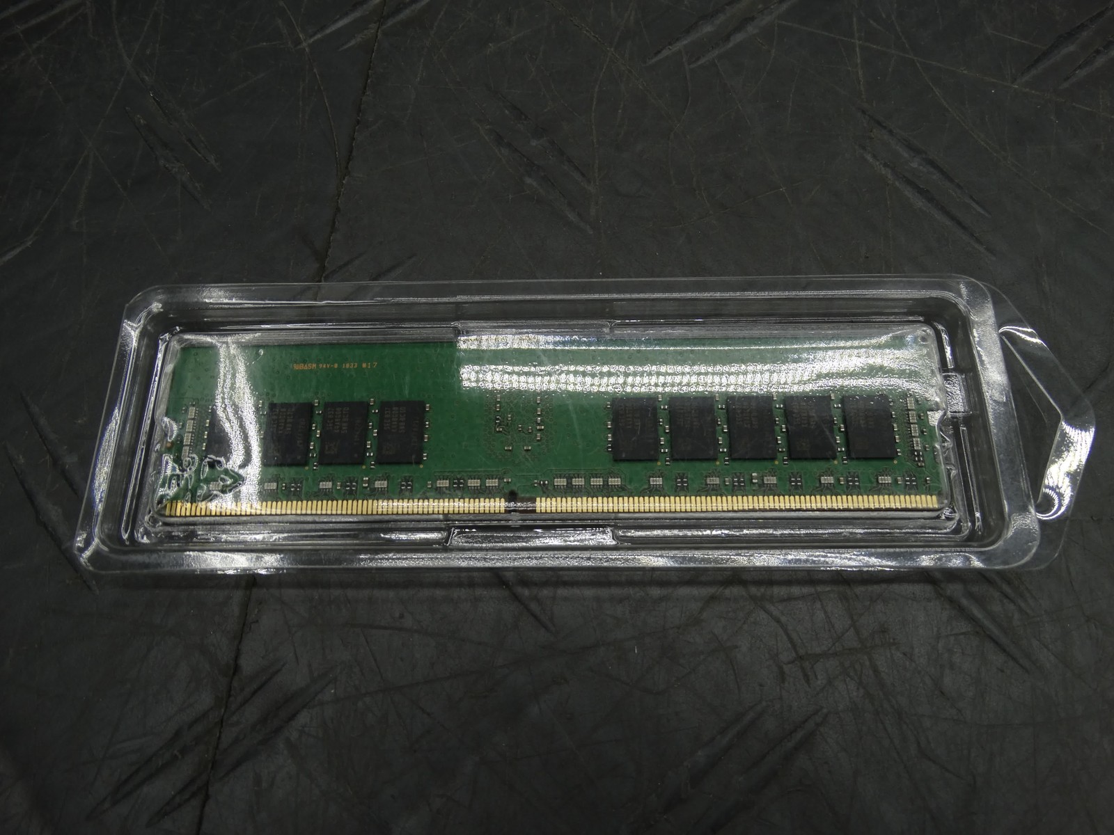 Samsung 16GB DDR4 2666MHz ECC RDIMM M393A2K43CB2-CTD7Q Memory Module