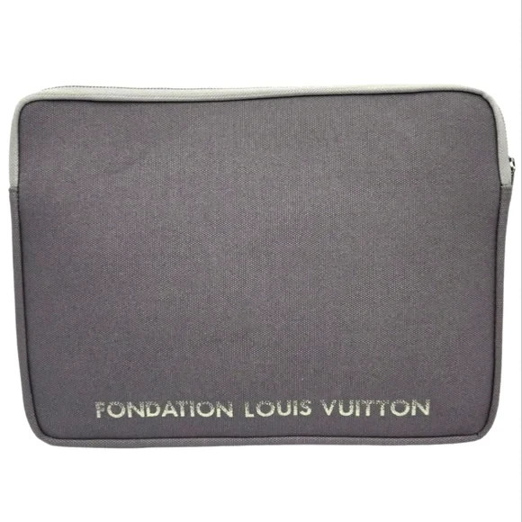 NEW Authentic Louis Vuitton Fondation Laptop Sleeve Case Gray 27cmx36cmx1.5cm