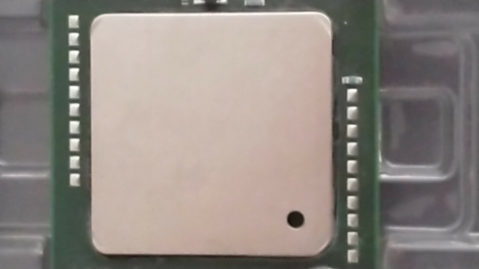 {Intel} Xeon 3GHz Socket 604 CPU {SL7PE}