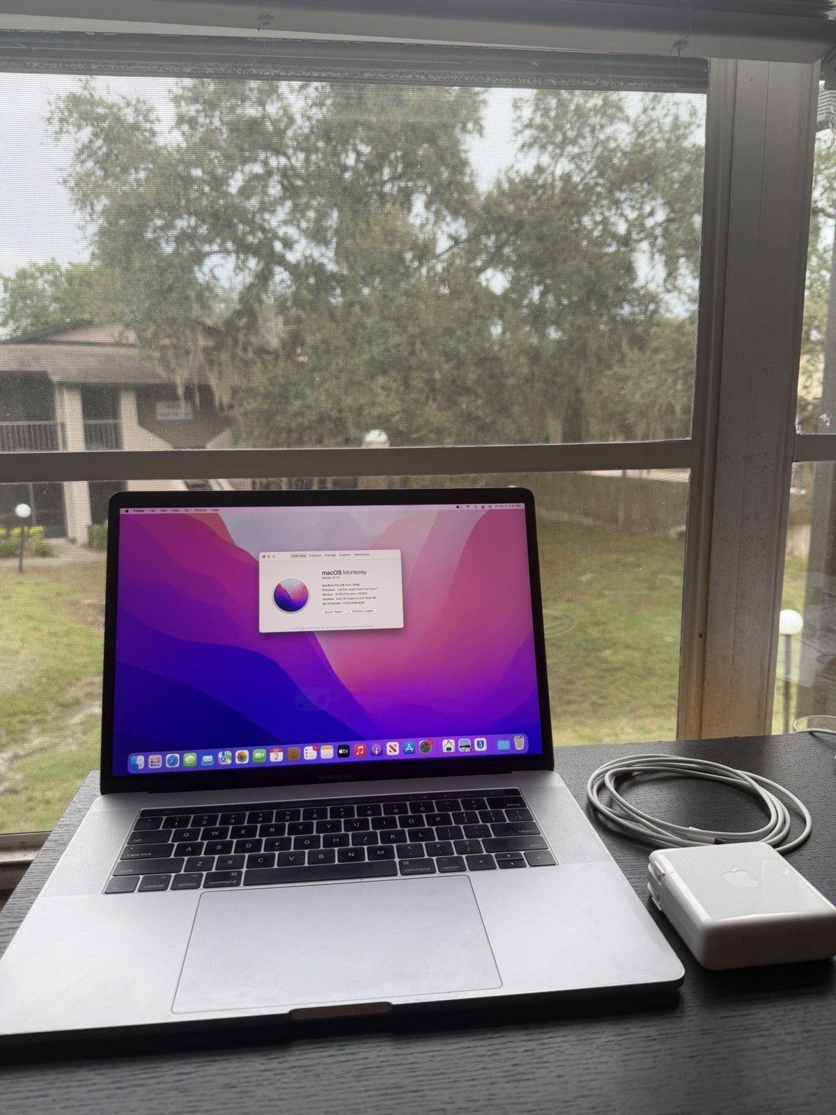 Apple MacBook Pro 15-inch 2016 I7, 16GB RAM, 256GB SSD