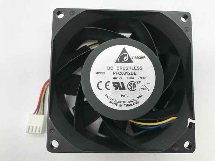 Delta DC BRUSHLESS PFC0812DE 8CM 12V 1.86A 8038 4-wire PWM high wind violent fan