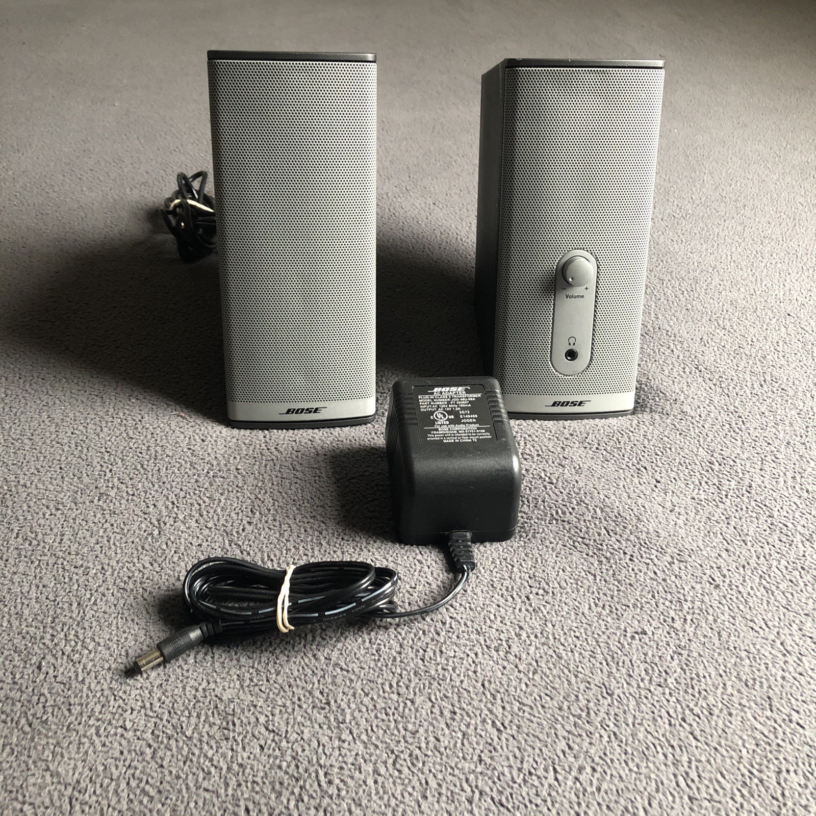 Bose Companion 2 Series II Computer Speakers with Power Adapter - WORKS
