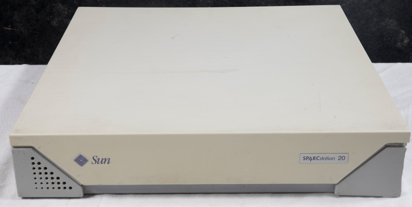 Vintage Sun Microsystems SPARCstation 20 2 x SuperSPARC 128MB CG6 tested 0159