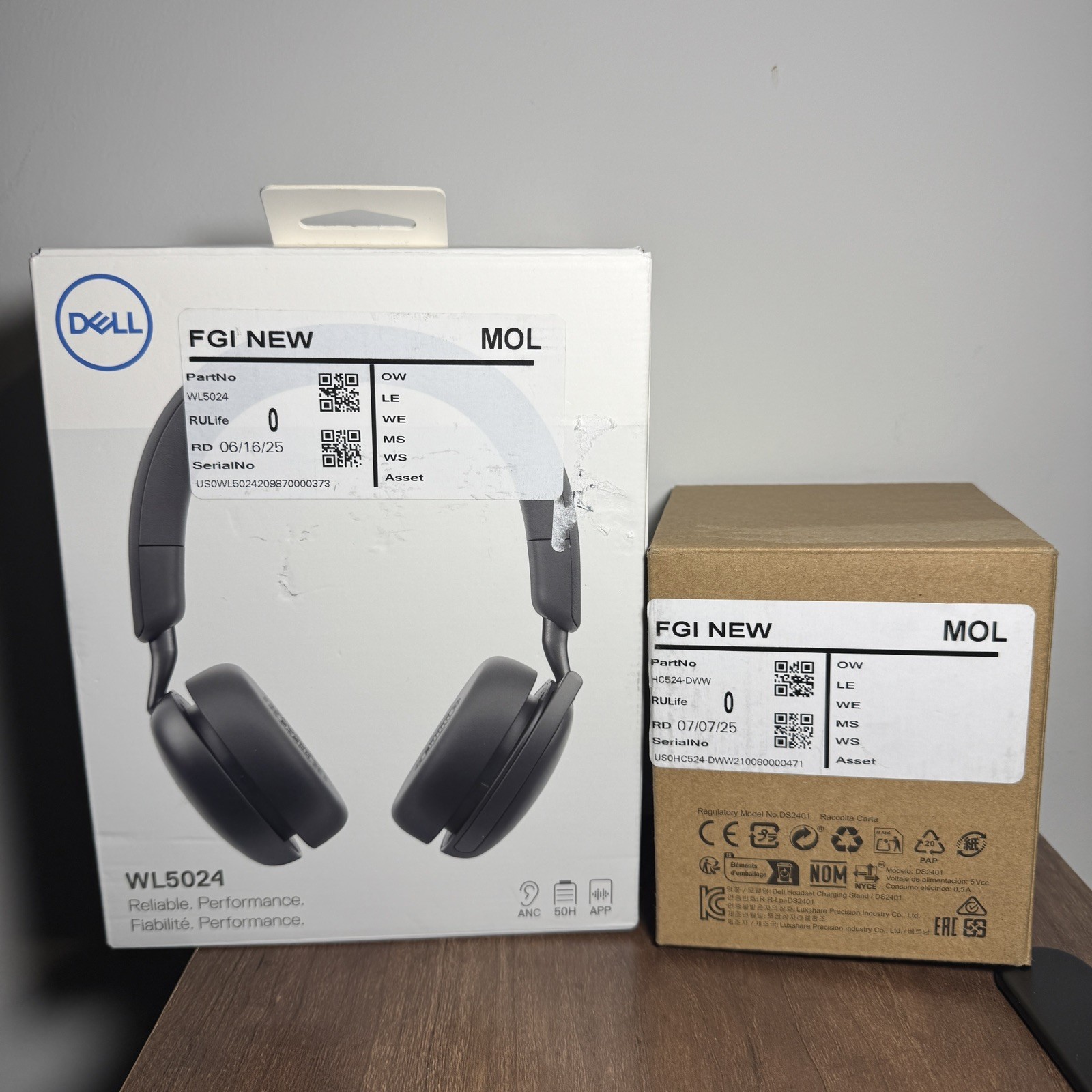 GENUINE Dell Pro Plus Wireless ANC Headset w/Microphone WL5024 9G2MC With Stand