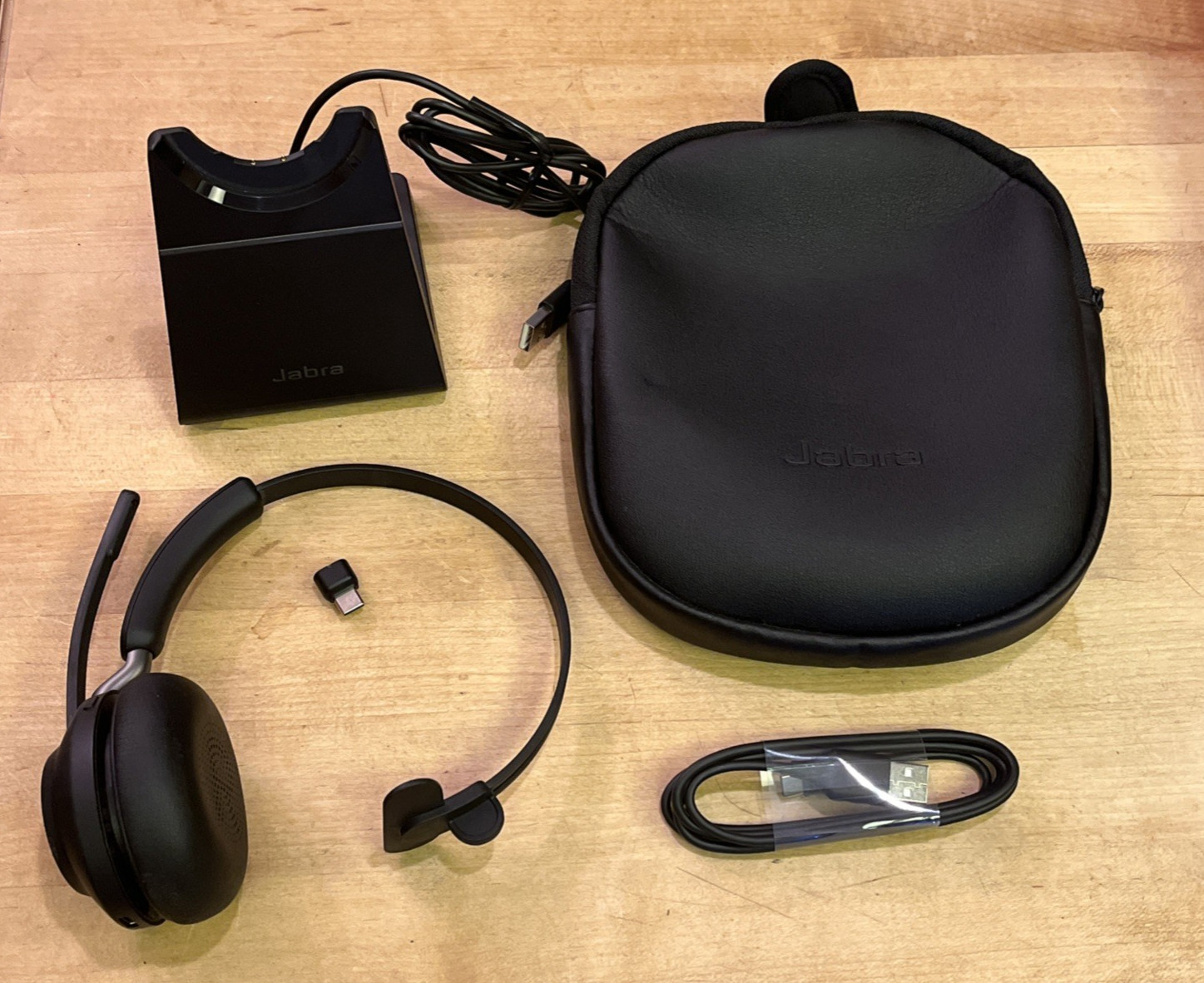 Jabra Evolve2 65 Mono Wireless Headset USB-C Dongle Cable, Pouch & Charger Stand