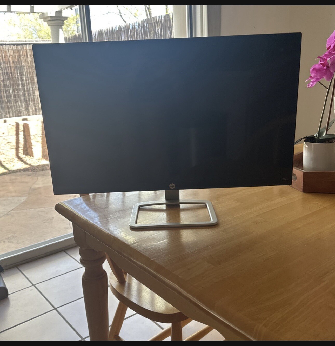 HP 27ec 27-inch Display