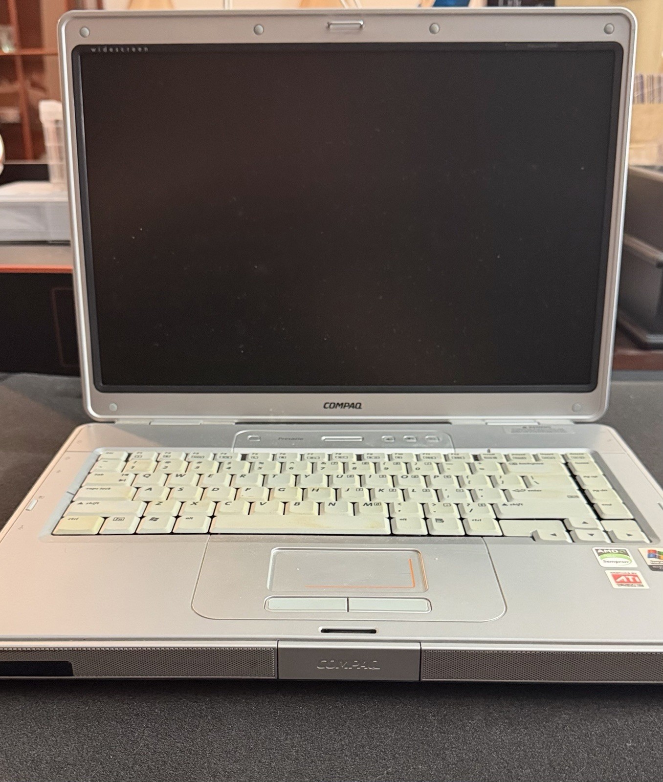 Compaq Presario V5000 Laptop - No Power Cord No Hard Drive. Untested
