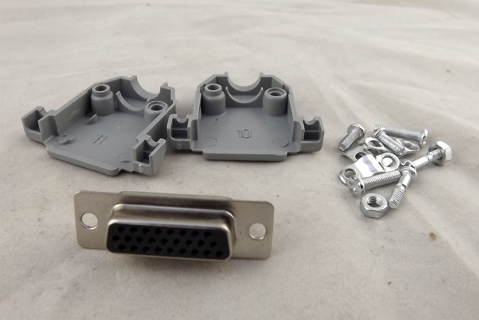 10x D-Sub DB26 Female 26 Pin 3 Rows Connector Gray Plastic Hood Cover Backshell