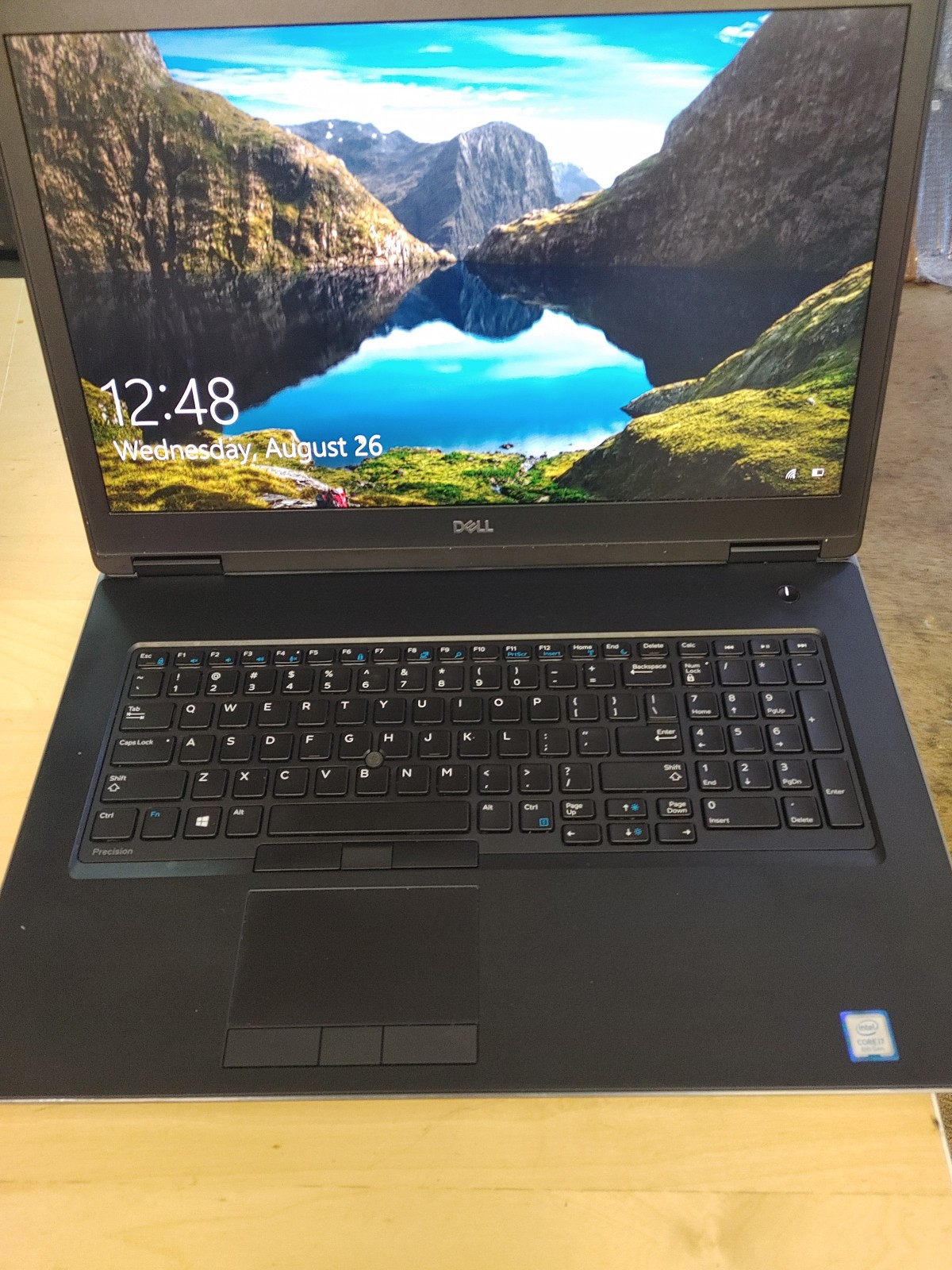 Dell Precision 7730 17.3" Core i7-8850H@2.60GHz,16GB RAM , 512GB SSD, WIN 10