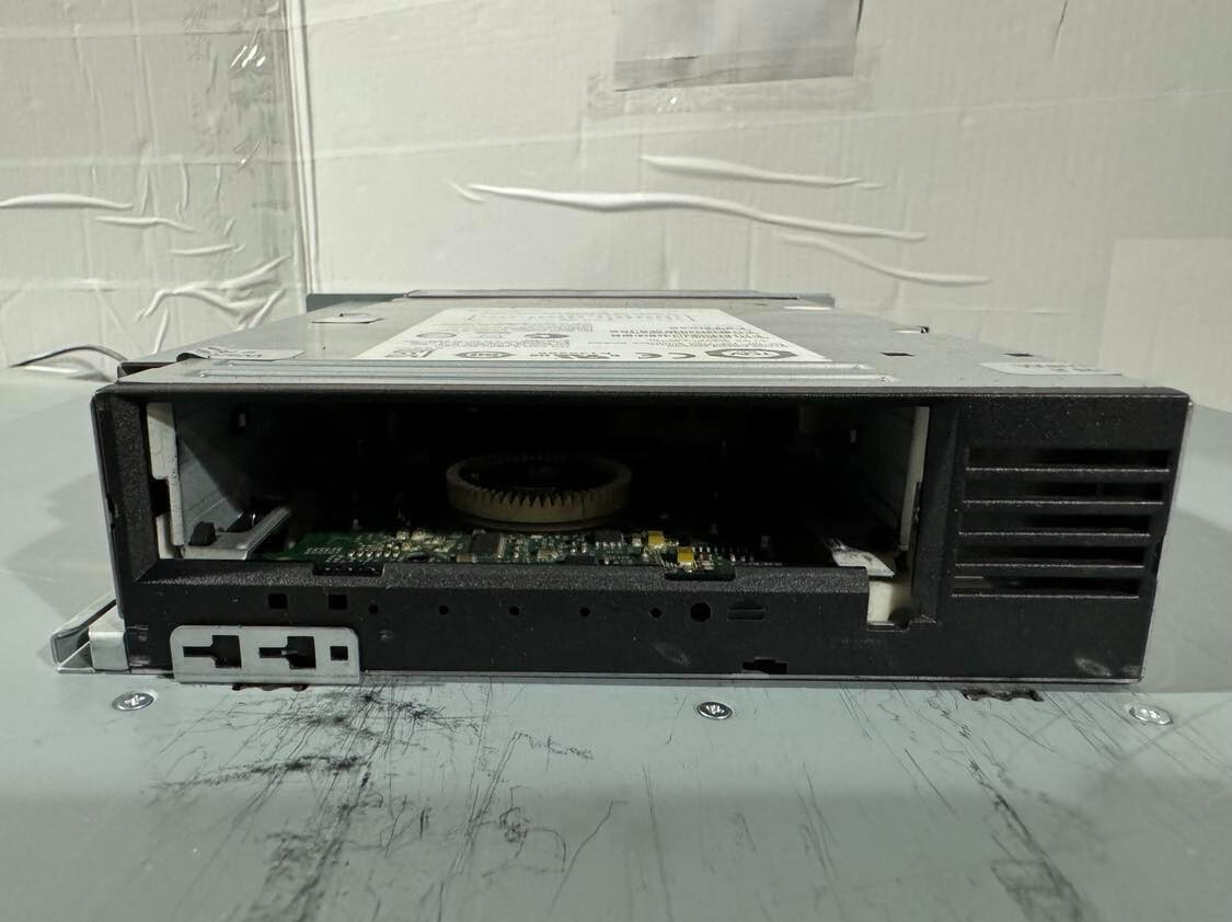 Quantum Scalar i80 / i40 Drive HP LT05 SAS HH 3-05437-01 AQ284B#103 BRSLA-0904