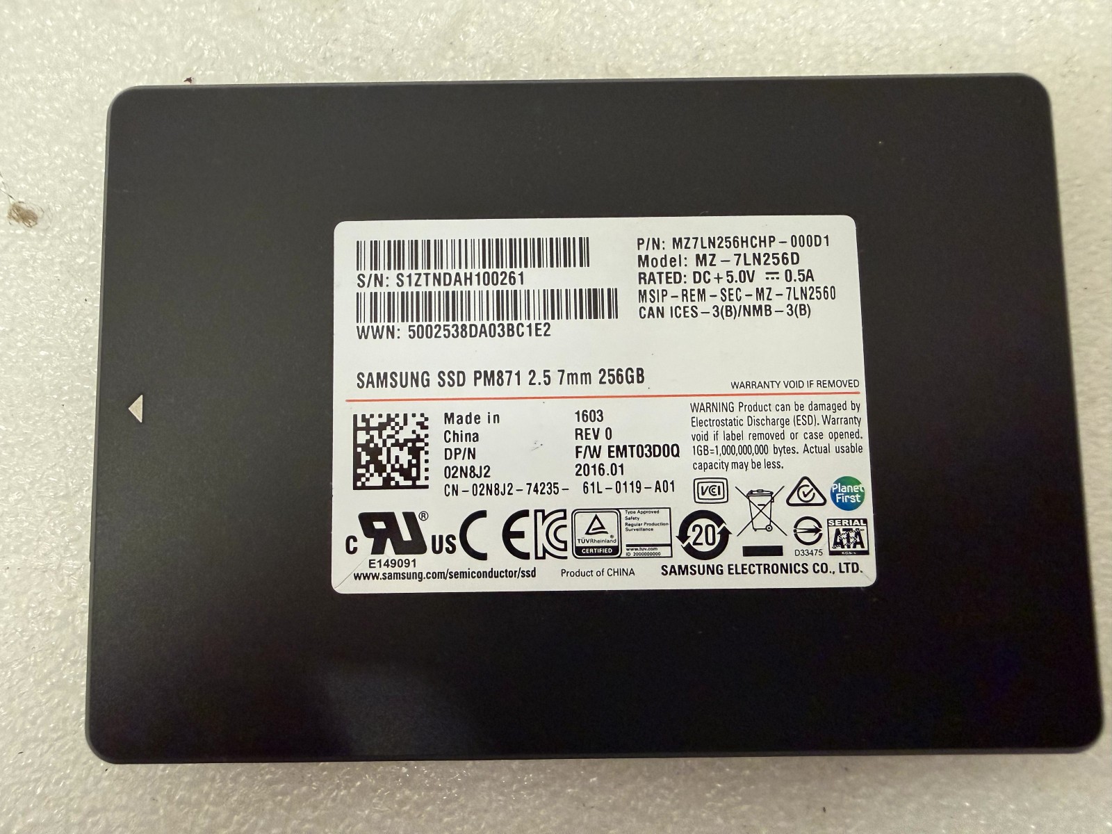 Samsung PM871 256GB 2.5-inch SATA SSD MZ-7LN256D 02N8J2