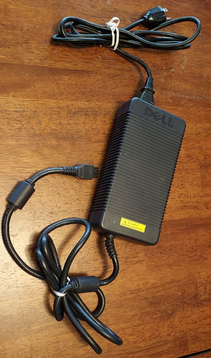 DELL Y2515 AC/DC ADAPTER DA-2 SERIES 8-PIN  12V 18A ADP-220AB B tested C8A