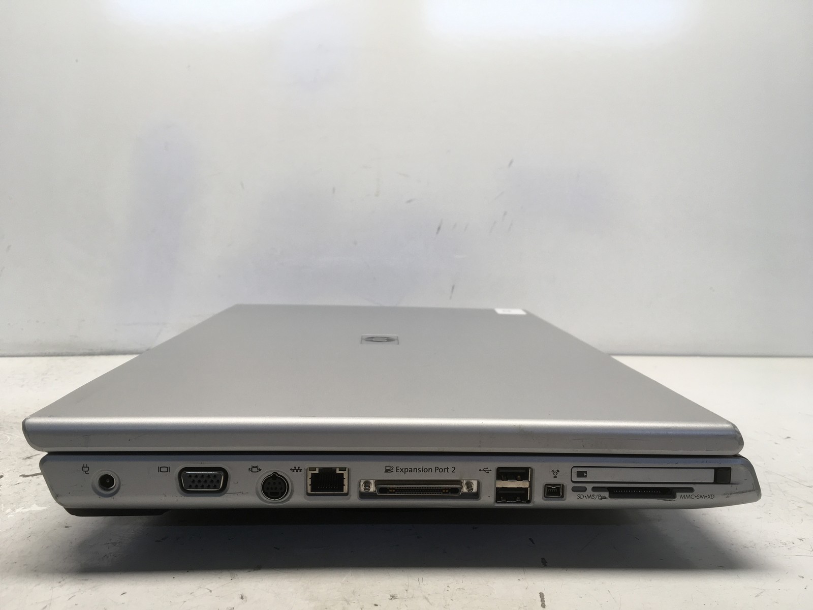 HP Pavilion DV8327US Intel Core Duo T2050 1.6GHz 1 GB NO HDD No Batt