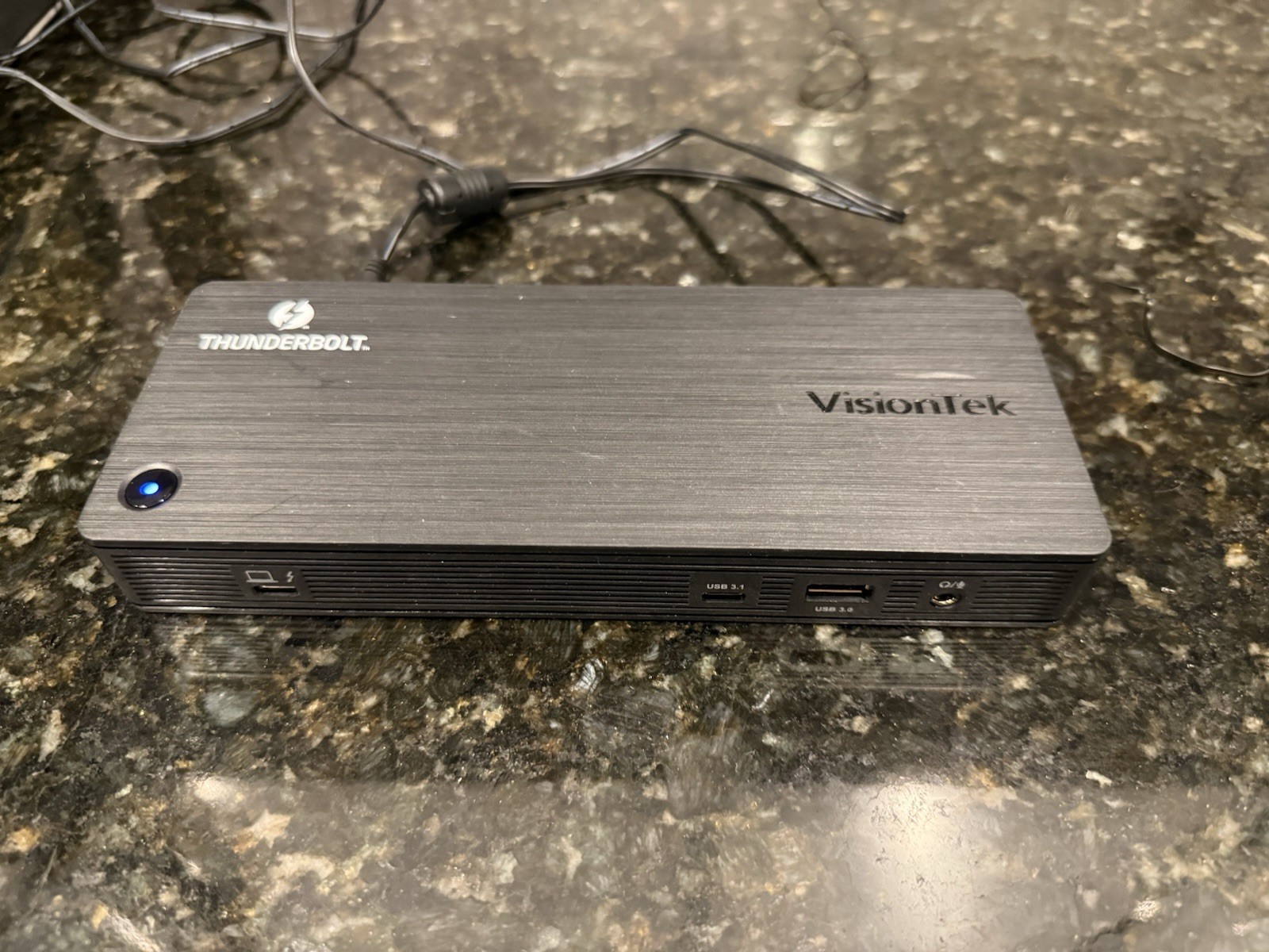 VisionTek - Thunderbolt PORT REPLICATOR (3) USB 3.0 & (2) Display Port # 901292