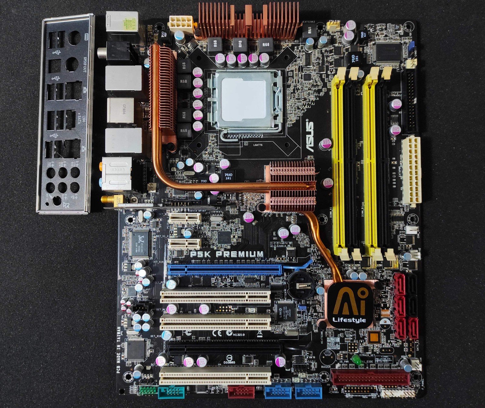 ASUS P5K PREMIUM Socket 775 ATX Motherboard DDR2 PCIe x16 PCI SATA Intel P35