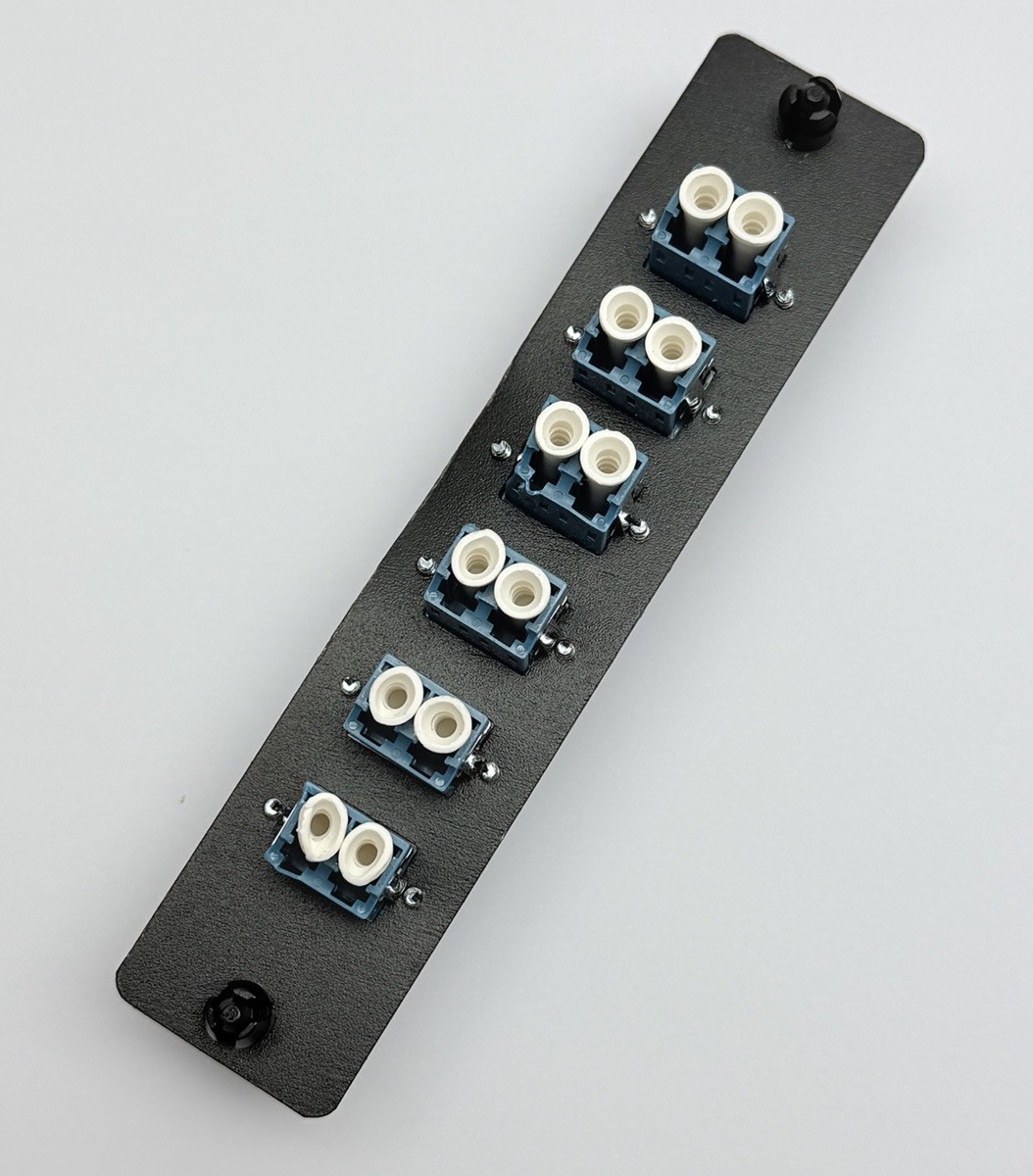 FSPNLCDS6B HUBBELL, FIBER OPTIC PANEL ADAPTER  12 FIBER  6 PORT