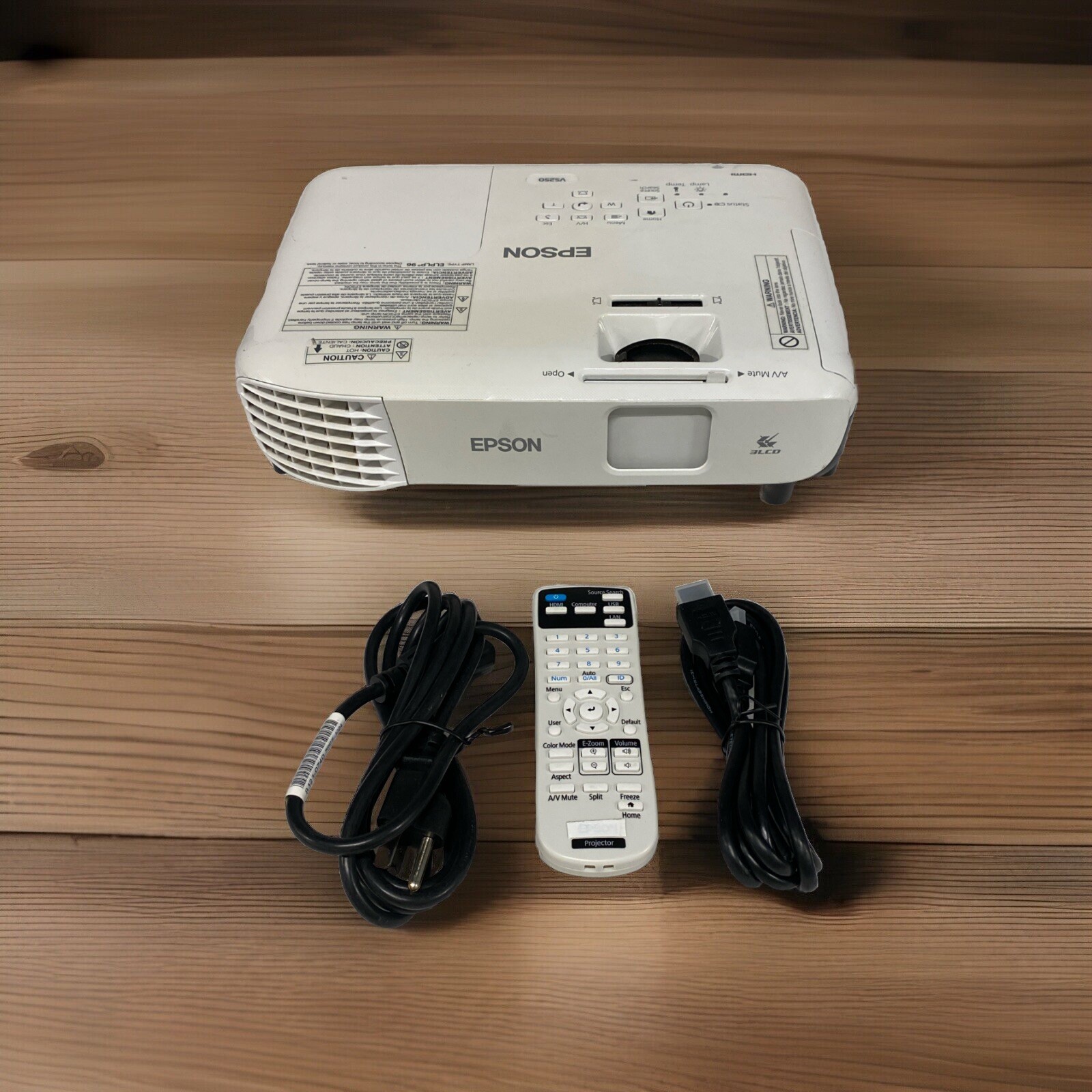 * NEW Bulb Epson VS250 Portable Projector 3200 Lumens HDMI Office Home Stream
