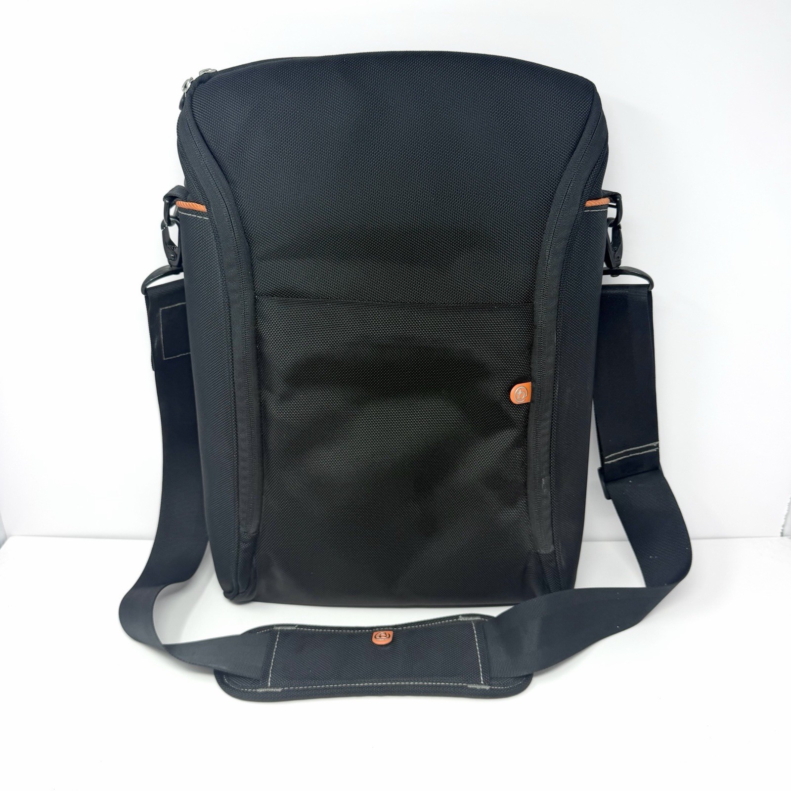 BOOQ Slimcase Black Ballistic Nylon Padded Laptop Shoulder Bag Messenger EUC