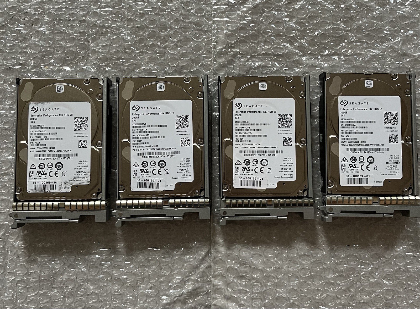 Lot Of 4 CISCO SEAGATE 2C6200-175 300GB 12G SAS 10K HDD V8 2.5" UNTESTED READ