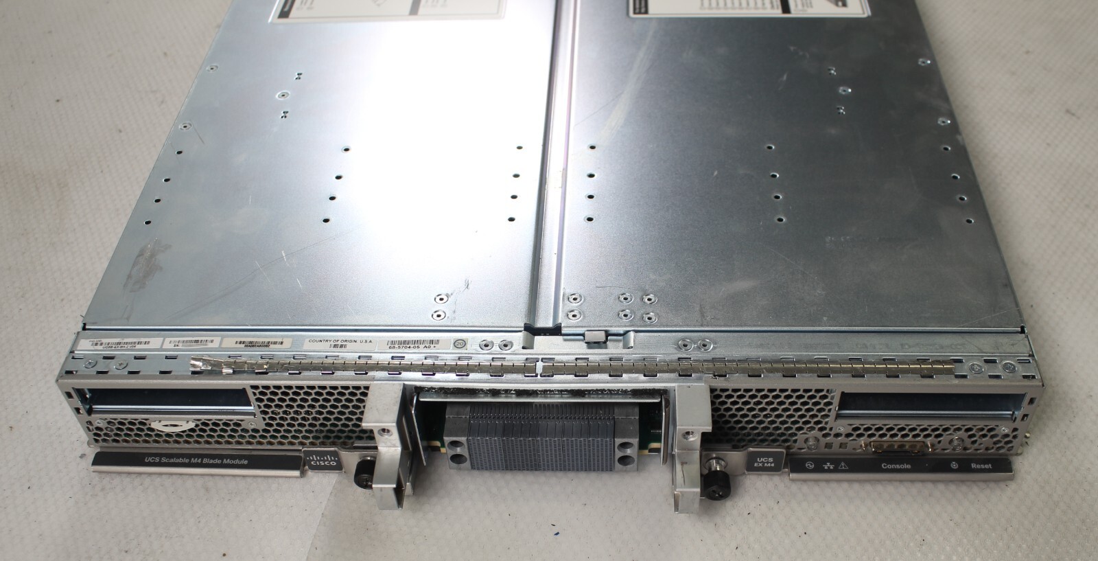 Cisco UCS EX M4 Scalable M4  Server UCSB-EX-M4-2 V05 68-5704-05 No RAM No CPU