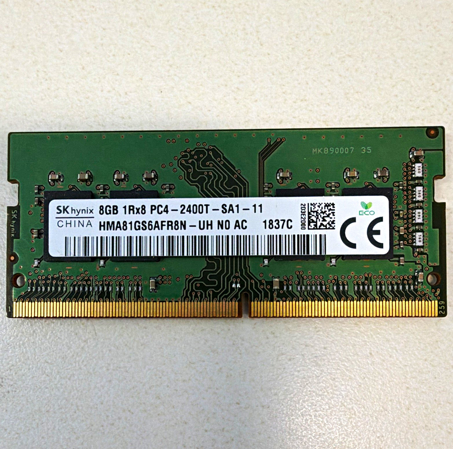 SK hynix 8GB DDR4 SO-DIMM PC4-2400T 260-Pin RAM HMA81GS6AFR8N-UH