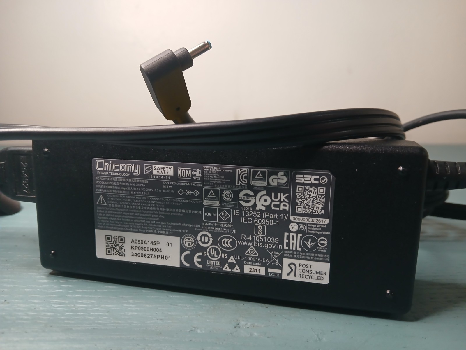 Chicony A12-230P1A 230W 19.5V 11.8A AC Adapter