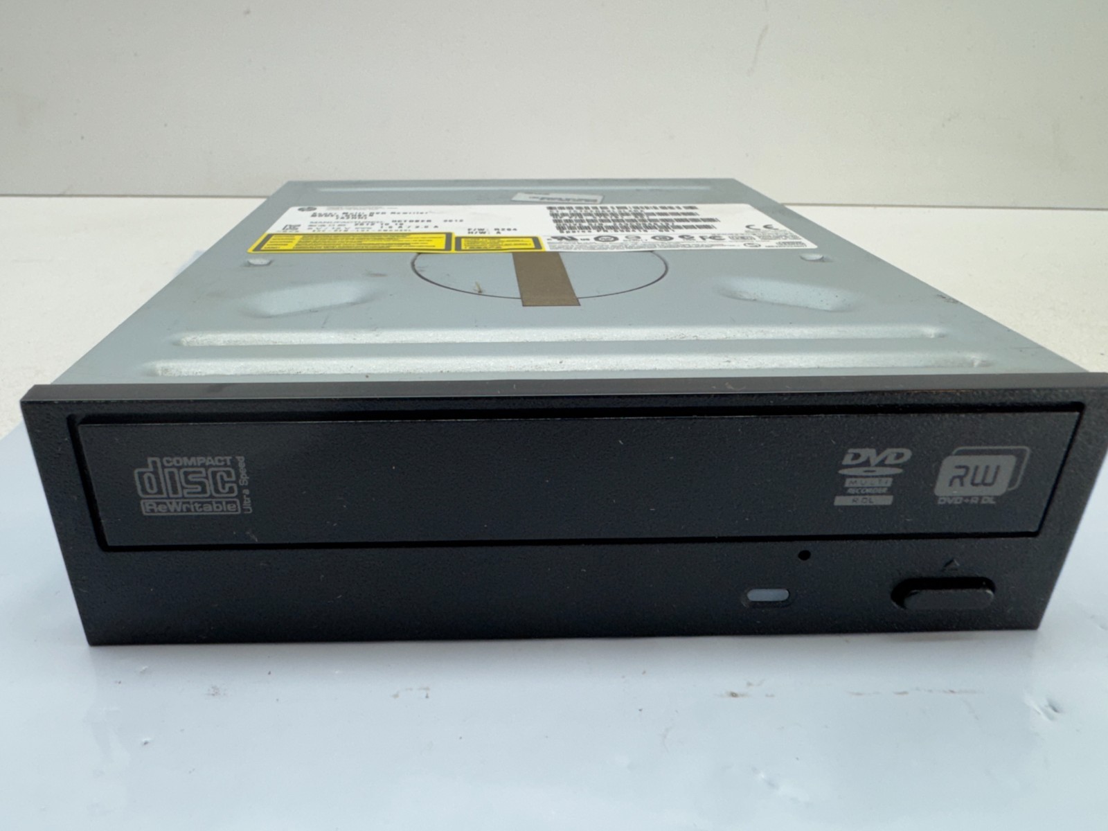 HP GH82N Super Multi DVD-RW Drive SATA 5.25" Desktop 690418-001 575781-801