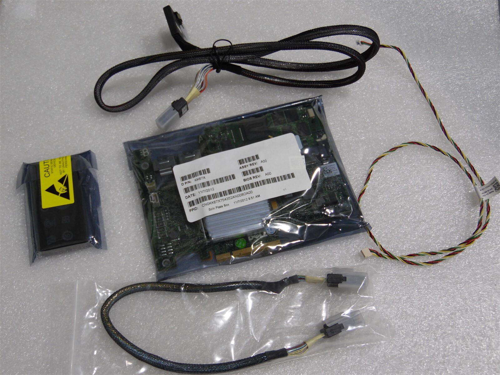 DELL POWEREDGE T710 DELL PERC H700 SAS SATA 6Gb/s 512MB RAID & BATTERY CABLE KIT