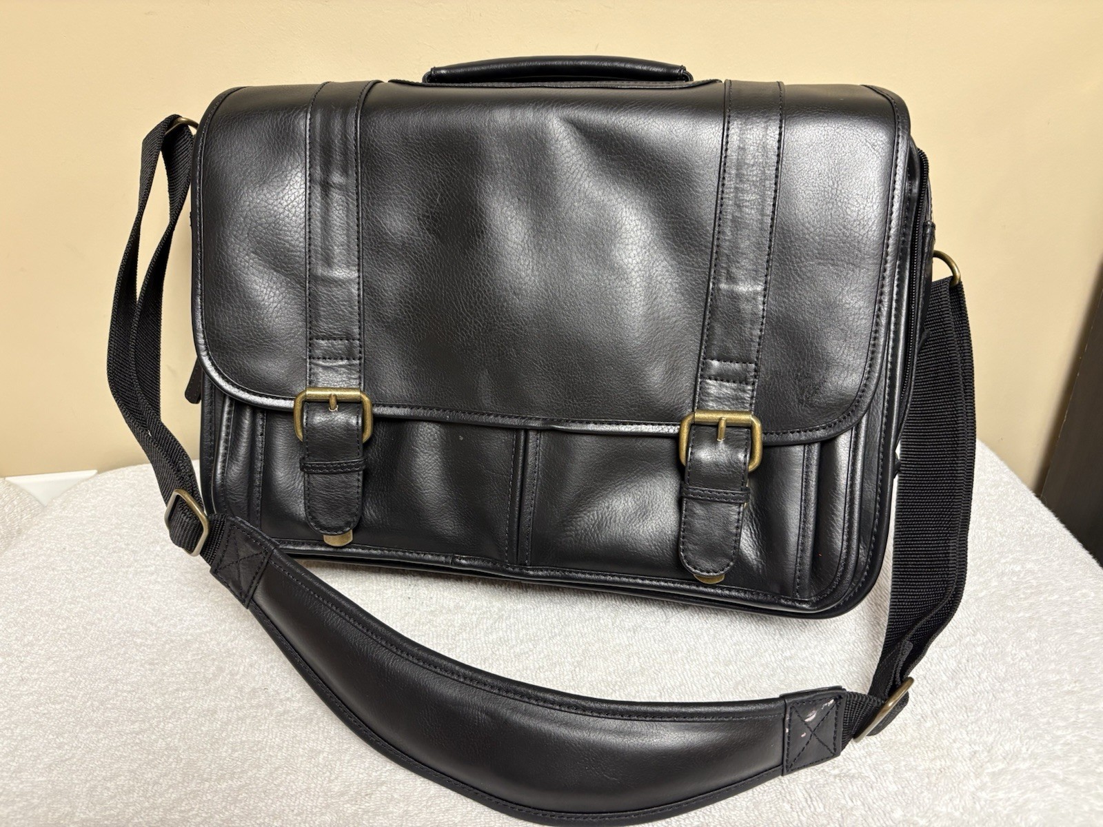 WILSONS LEATHER 🔥 Pelle Studio Black Leather Messenger Bag Briefcase Satchel
