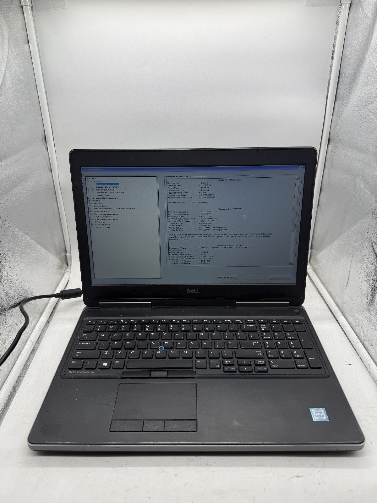 Dell Precision 7510 15.6" Intel i7-6820HQ 8GB Quadro M1000M NO SSD/OS