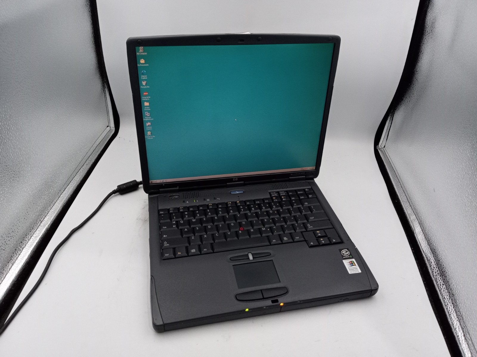 Vintage HP Omnibook 6000 15" Laptop Intel PIII 256MB RAM 20GB HDD Windows 98 -RR
