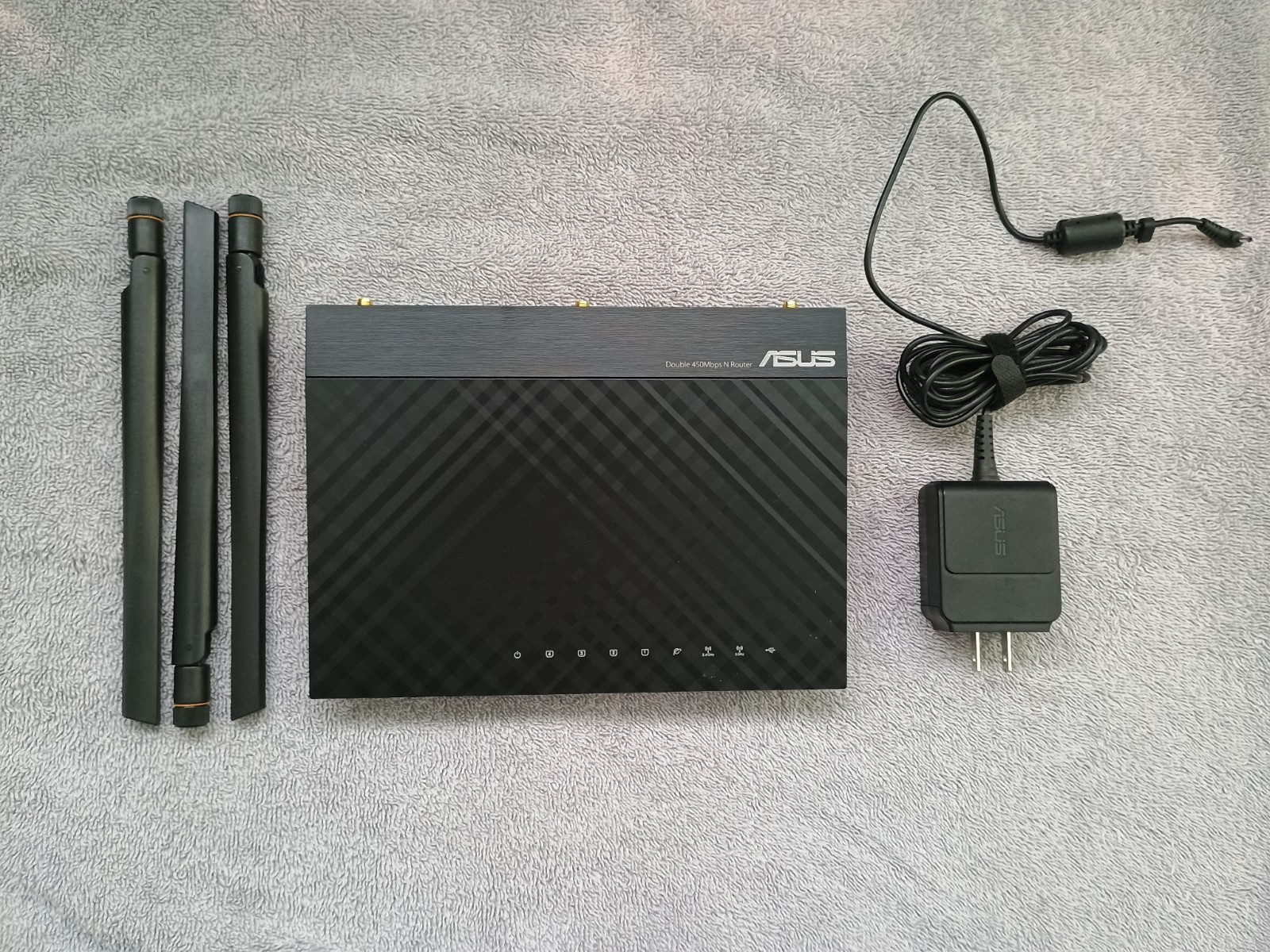 ASUS RT-N66R Wireless-N900 Dual Band Gigabit Wireless Router