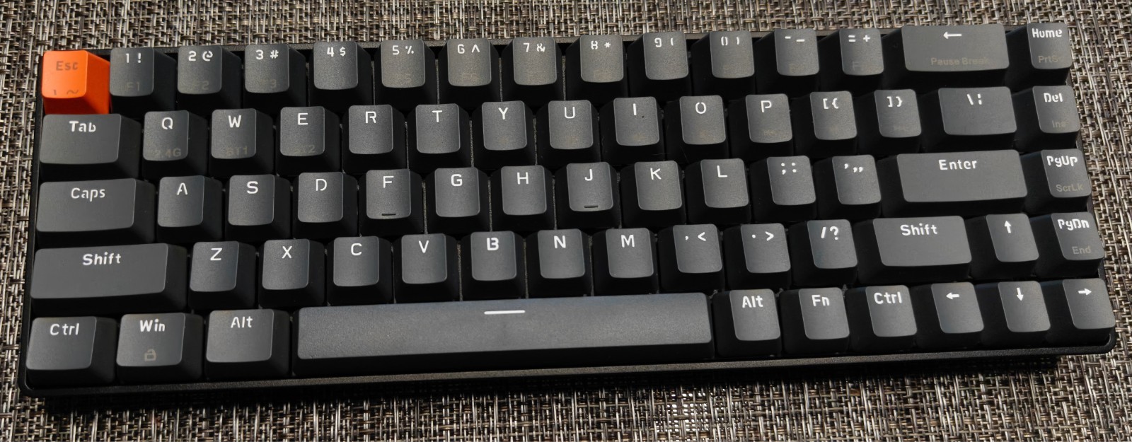 New MAGIC-REFINER K68 68-Key Wireless Mechanical Keyboard Bluetooth 2.4GHz 60%