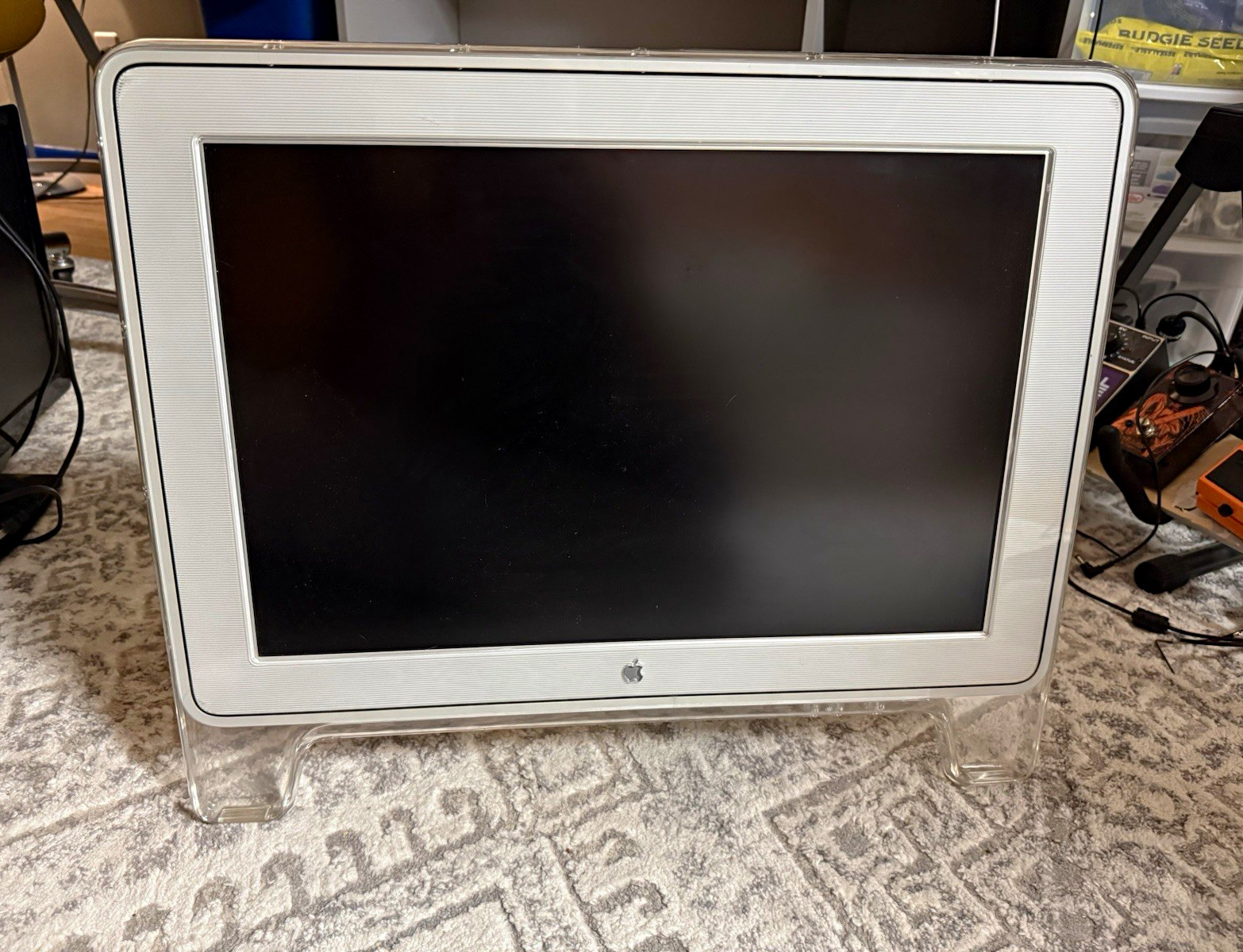 Apple iMac Series 20 in White All-in-One Desktop Computer Apple iMac Model
