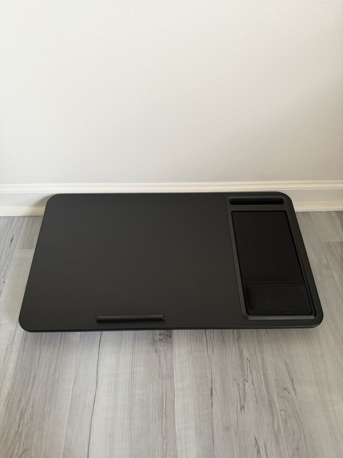 LapGear Elevation Pro Home Office Padded Lap Desk Carbon Fiber for 15 in Laptop