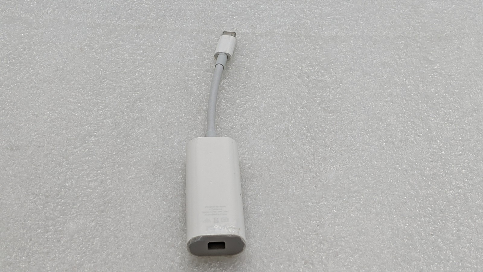 Genuine Apple Thunderbolt 3 (USB-C) to Thunderbolt 2 Adapter A1790 White FREE SH