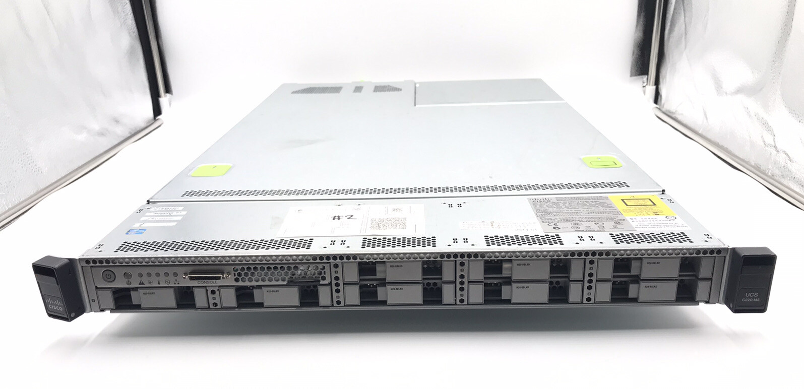 CISCO UCSC-C220-M3S CTO 2 CPU Sockets 16 Mem Slots 8 2.5" Bays 2 450W 74-9932-02