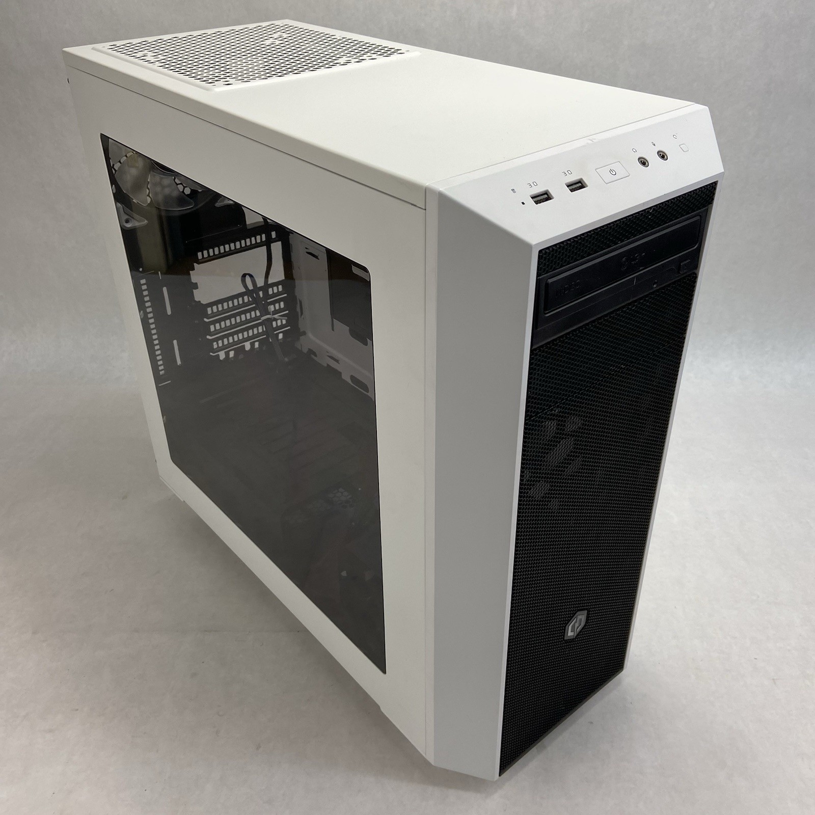 Cyberpower Series C Mid Tower Computer Case Antec ATA-800FB-B 800W PSU