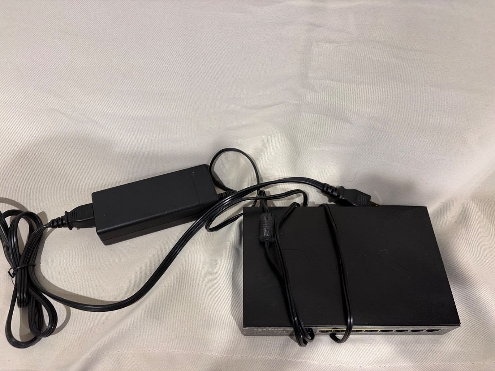 D-Link DGS-1008P 8-Port Gigabit PoE Switch with 4 PoE Ports