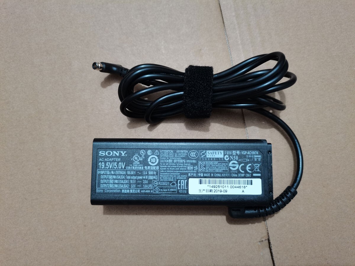 For Sony VAIO Z Flip VJZ13BA11L 100%Original 19.5V 2A VGP-AC19V74 USB AC Adapter